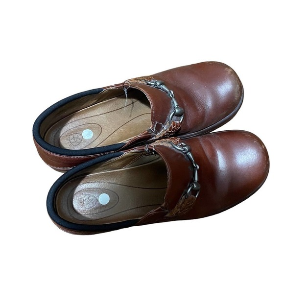 ARIAT 100% Leather Del Mar Slip On Clogs w/Horse Bit Detail - Picture 8 of 9